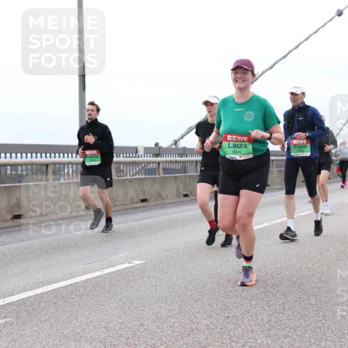 03.10.2025 - Köhlbrandbrückenlauf Lena Gebhardt http://msf.ph/oto/9202699 03.10.2025 15:50:05 Position 2 8040 meine-sportfotos.de