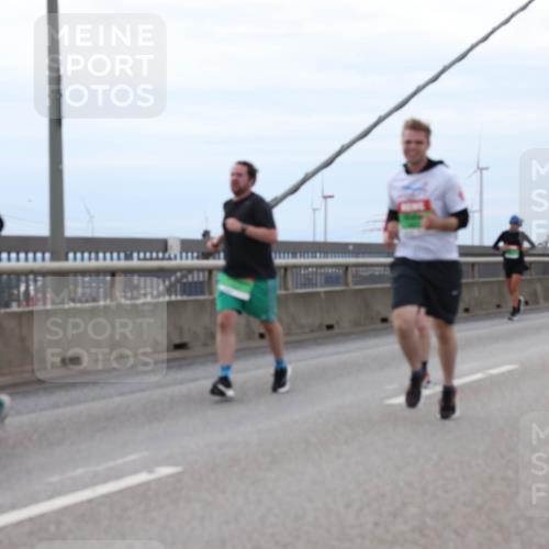 03.10.2025 - Köhlbrandbrückenlauf Lena Gebhardt http://msf.ph/oto/9202752 03.10.2025 15:50:16 Position 2  meine-sportfotos.de