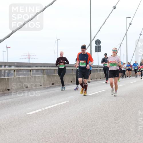 03.10.2025 - Köhlbrandbrückenlauf Lena Gebhardt http://msf.ph/oto/9202837 03.10.2025 15:50:46 Position 2  meine-sportfotos.de
