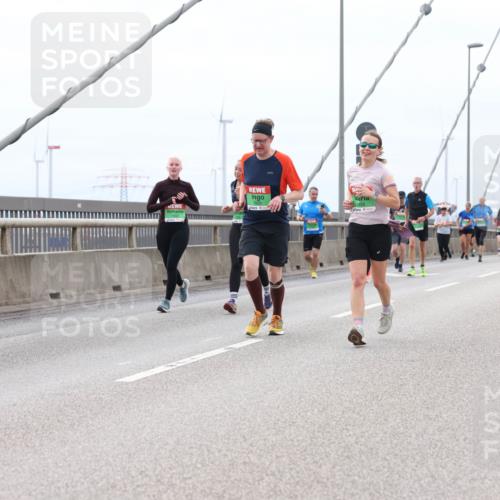03.10.2025 - Köhlbrandbrückenlauf Lena Gebhardt http://msf.ph/oto/9202843 03.10.2025 15:50:47 Position 2  meine-sportfotos.de