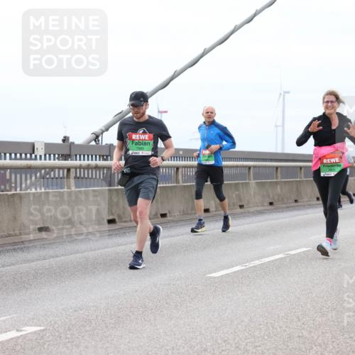 03.10.2025 - Köhlbrandbrückenlauf Lena Gebhardt http://msf.ph/oto/9202863 03.10.2025 15:50:54 Position 2 7989, 7635 meine-sportfotos.de