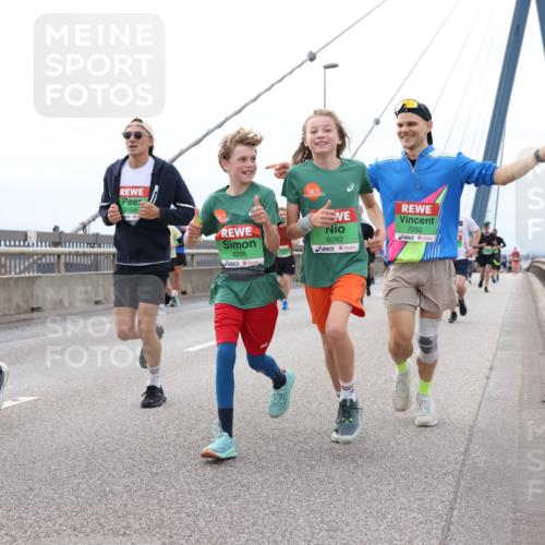 03.10.2025 - Köhlbrandbrückenlauf Lena Gebhardt http://msf.ph/oto/9202898 03.10.2025 15:51:03 Position 2 9359, 9293, 9292, 7292 meine-sportfotos.de