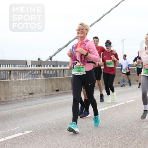 03.10.2025 - Köhlbrandbrückenlauf Lena Gebhardt http://msf.ph/oto/9202933 03.10.2025 15:51:11 Position 2 7871, 8028, 8700 meine-sportfotos.de