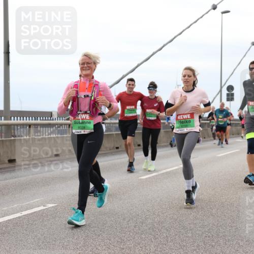 03.10.2025 - Köhlbrandbrückenlauf Lena Gebhardt http://msf.ph/oto/9202936 03.10.2025 15:51:12 Position 2 8028, 8700 meine-sportfotos.de