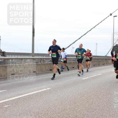 03.10.2025 - Köhlbrandbrückenlauf Lena Gebhardt http://msf.ph/oto/9202955 03.10.2025 15:51:15 Position 2  meine-sportfotos.de