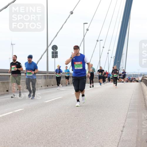 03.10.2025 - Köhlbrandbrückenlauf Lena Gebhardt http://msf.ph/oto/9203018 03.10.2025 15:51:30 Position 2  meine-sportfotos.de