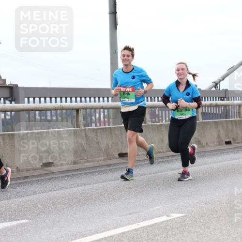 03.10.2025 - Köhlbrandbrückenlauf Lena Gebhardt http://msf.ph/oto/9203062 03.10.2025 15:51:41 Position 2 7996, 9452, 9450 meine-sportfotos.de