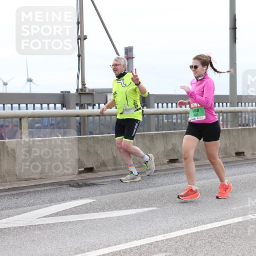 03.10.2025 - Köhlbrandbrückenlauf Lena Gebhardt http://msf.ph/oto/9203109 03.10.2025 15:51:50 Position 2 8831 meine-sportfotos.de
