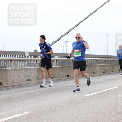 03.10.2025 - Köhlbrandbrückenlauf Lena Gebhardt http://msf.ph/oto/9203112 03.10.2025 15:51:51 Position 2 91, 9193 meine-sportfotos.de