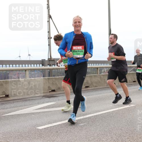 03.10.2025 - Köhlbrandbrückenlauf Lena Gebhardt http://msf.ph/oto/9203145 03.10.2025 15:51:57 Position 2 7315, 7359 meine-sportfotos.de