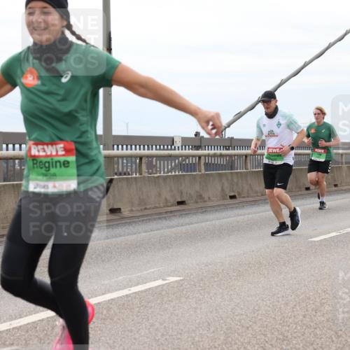 03.10.2025 - Köhlbrandbrückenlauf Lena Gebhardt http://msf.ph/oto/9203165 03.10.2025 15:52:01 Position 2  meine-sportfotos.de