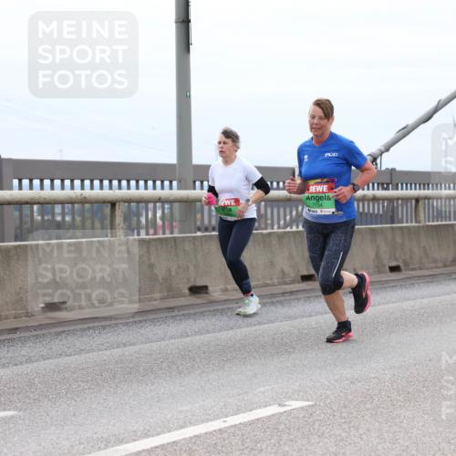 03.10.2025 - Köhlbrandbrückenlauf Lena Gebhardt http://msf.ph/oto/9203184 03.10.2025 15:52:04 Position 2 91, 7754 meine-sportfotos.de