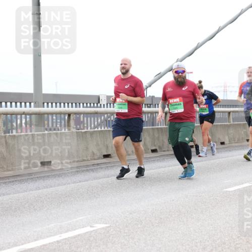 03.10.2025 - Köhlbrandbrückenlauf Lena Gebhardt http://msf.ph/oto/9203191 03.10.2025 15:52:06 Position 2 91, 7548, 7565, 8899, 9095 meine-sportfotos.de