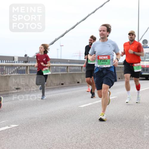 03.10.2025 - Köhlbrandbrückenlauf Lena Gebhardt http://msf.ph/oto/9203214 03.10.2025 15:52:11 Position 2 740, 8229 meine-sportfotos.de