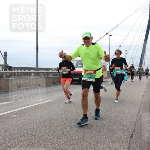 03.10.2025 - Köhlbrandbrückenlauf Lena Gebhardt http://msf.ph/oto/9203364 03.10.2025 15:52:47 Position 2 4249, 8845 meine-sportfotos.de