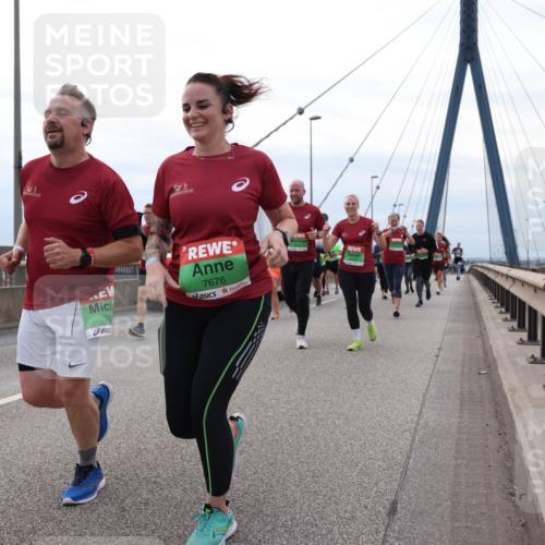 03.10.2025 - Köhlbrandbrückenlauf Lena Gebhardt http://msf.ph/oto/9203455 03.10.2025 15:53:07 Position 2 767, 7676 meine-sportfotos.de