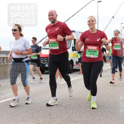 03.10.2025 - Köhlbrandbrückenlauf Lena Gebhardt http://msf.ph/oto/9203461 03.10.2025 15:53:08 Position 2 8214, 8496, 8215, 7718 meine-sportfotos.de