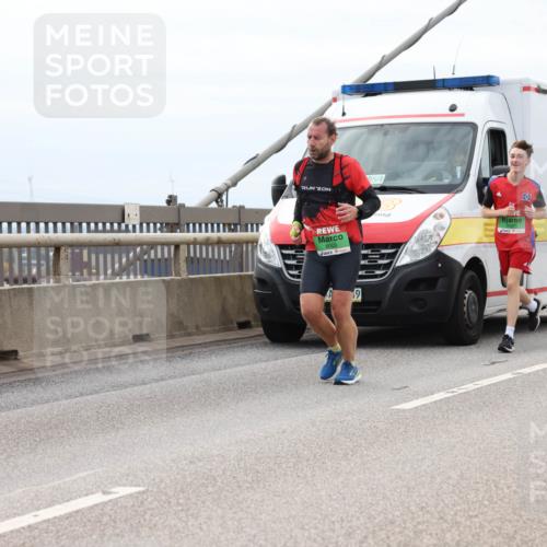 03.10.2025 - Köhlbrandbrückenlauf Lena Gebhardt http://msf.ph/oto/9203519 03.10.2025 15:53:21 Position 2 91, 85, 1, 8003 meine-sportfotos.de