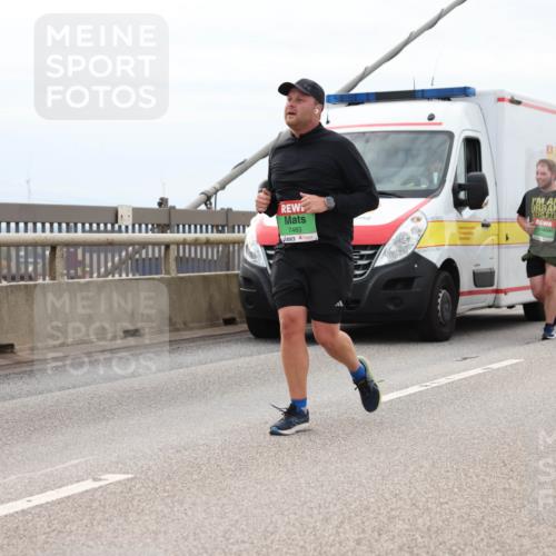 03.10.2025 - Köhlbrandbrückenlauf Lena Gebhardt http://msf.ph/oto/9203530 03.10.2025 15:53:23 Position 2 7483 meine-sportfotos.de