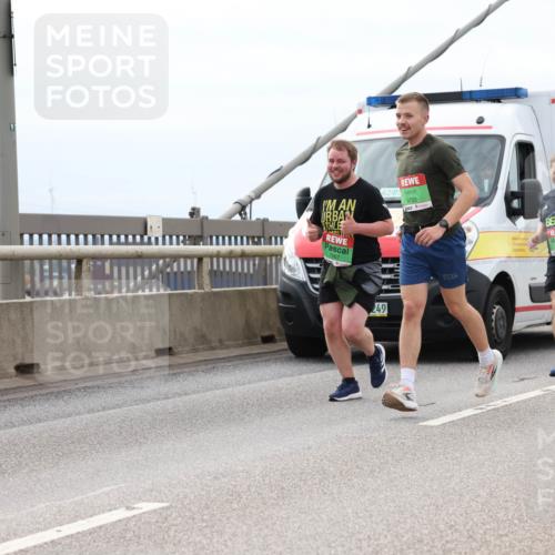 03.10.2025 - Köhlbrandbrückenlauf Lena Gebhardt http://msf.ph/oto/9203531 03.10.2025 15:53:25 Position 2 91, 42, 8, 49, 9722, 7377, 18 meine-sportfotos.de