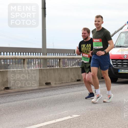03.10.2025 - Köhlbrandbrückenlauf Lena Gebhardt http://msf.ph/oto/9203534 03.10.2025 15:53:26 Position 2 7987, 9722, 42, 85, 4, 4249, 50, 7377 meine-sportfotos.de