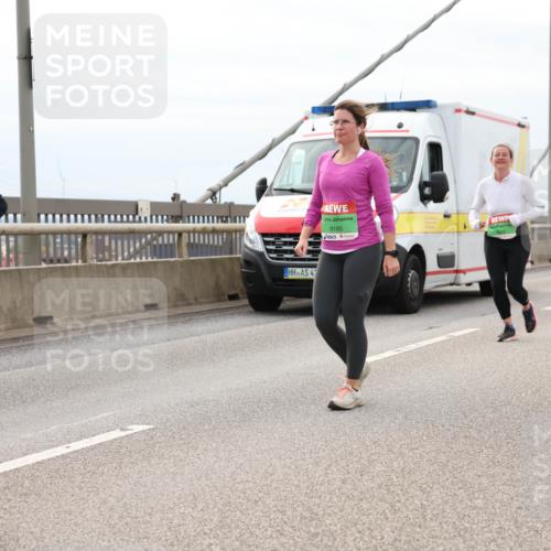 03.10.2025 - Köhlbrandbrückenlauf Lena Gebhardt http://msf.ph/oto/9203622 03.10.2025 15:53:43 Position 2 9699, 4, 9190 meine-sportfotos.de