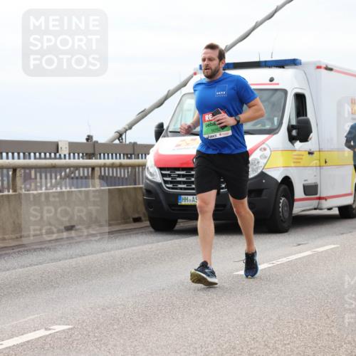 03.10.2025 - Köhlbrandbrückenlauf Lena Gebhardt http://msf.ph/oto/9203635 03.10.2025 15:53:46 Position 2 9, 9252 meine-sportfotos.de