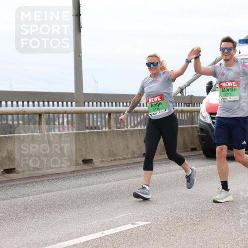 03.10.2025 - Köhlbrandbrückenlauf Lena Gebhardt http://msf.ph/oto/9203646 03.10.2025 15:53:50 Position 2 9, 8115, 2, 85, 4, 8116 meine-sportfotos.de