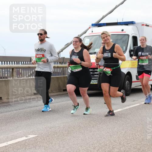 03.10.2025 - Köhlbrandbrückenlauf Lena Gebhardt http://msf.ph/oto/9203689 03.10.2025 15:53:59 Position 2 91, 747, 4219, 8054, 9691, 4249, 7945 meine-sportfotos.de