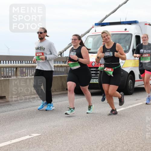 03.10.2025 - Köhlbrandbrückenlauf Lena Gebhardt http://msf.ph/oto/9203690 03.10.2025 15:53:59 Position 2 9691, 424, 8054 meine-sportfotos.de