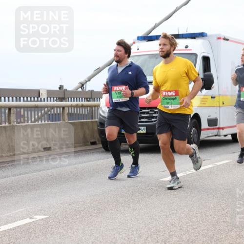 03.10.2025 - Köhlbrandbrückenlauf Lena Gebhardt http://msf.ph/oto/9203745 03.10.2025 15:54:08 Position 2 91, 8107, 8119, 49, 7960 meine-sportfotos.de