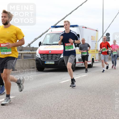 03.10.2025 - Köhlbrandbrückenlauf Lena Gebhardt http://msf.ph/oto/9203751 03.10.2025 15:54:10 Position 2 81, 8119, 42, 85, 4249, 7960 meine-sportfotos.de