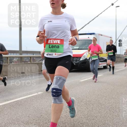 03.10.2025 - Köhlbrandbrückenlauf Lena Gebhardt http://msf.ph/oto/9203767 03.10.2025 15:54:12 Position 2 9222 meine-sportfotos.de