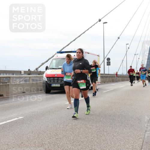03.10.2025 - Köhlbrandbrückenlauf Lena Gebhardt http://msf.ph/oto/9203796 03.10.2025 15:54:20 Position 2 4249, 7785 meine-sportfotos.de