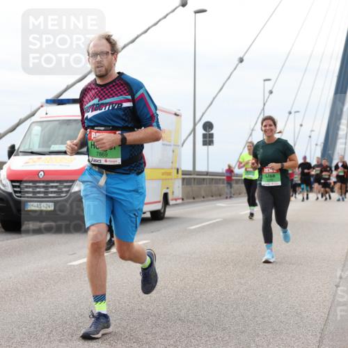 03.10.2025 - Köhlbrandbrückenlauf Lena Gebhardt http://msf.ph/oto/9203819 03.10.2025 15:54:25 Position 2 4249, 7869 meine-sportfotos.de