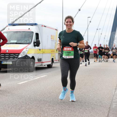 03.10.2025 - Köhlbrandbrückenlauf Lena Gebhardt http://msf.ph/oto/9203823 03.10.2025 15:54:26 Position 2 8290, 4249, 9288 meine-sportfotos.de