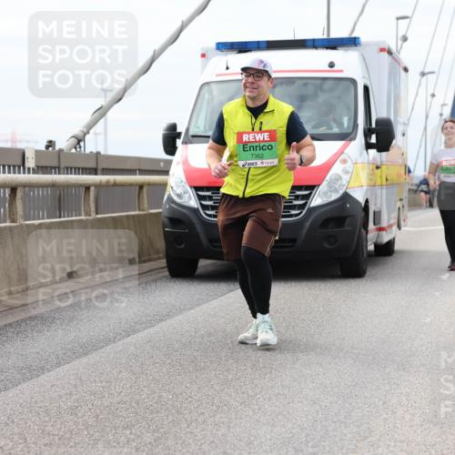 03.10.2025 - Köhlbrandbrückenlauf Lena Gebhardt http://msf.ph/oto/9203922 03.10.2025 15:54:56 Position 2 9, 7362 meine-sportfotos.de