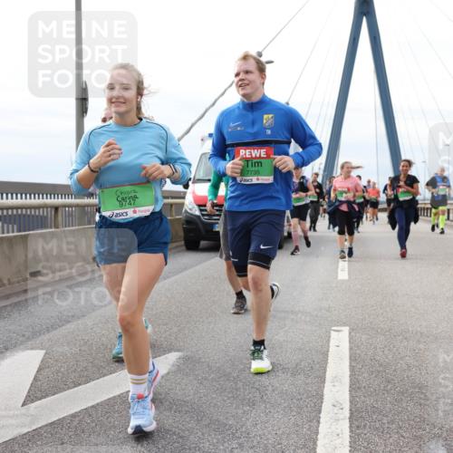03.10.2025 - Köhlbrandbrückenlauf Lena Gebhardt http://msf.ph/oto/9204012 03.10.2025 15:55:15 Position 2 9747, 7735 meine-sportfotos.de