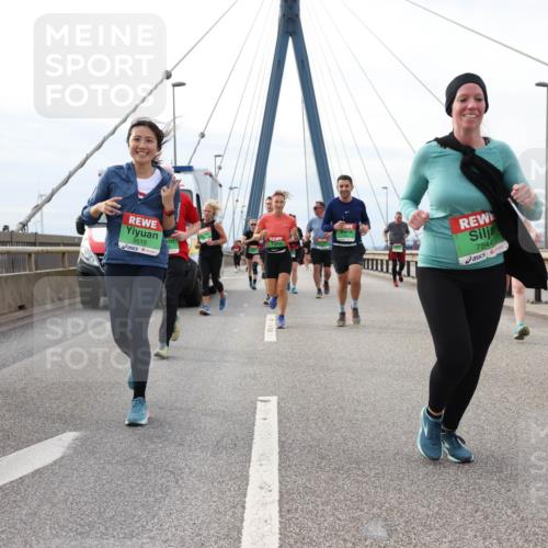 03.10.2025 - Köhlbrandbrückenlauf Lena Gebhardt http://msf.ph/oto/9204039 03.10.2025 15:55:21 Position 2 8458, 9510, 7544 meine-sportfotos.de