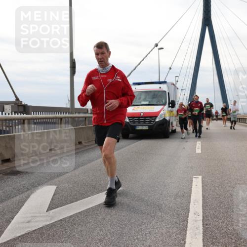 03.10.2025 - Köhlbrandbrückenlauf Lena Gebhardt http://msf.ph/oto/9204083 03.10.2025 15:55:29 Position 2  meine-sportfotos.de