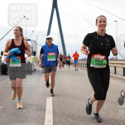 03.10.2025 - Köhlbrandbrückenlauf Lena Gebhardt http://msf.ph/oto/9204281 03.10.2025 15:56:09 Position 2 7, 8239 meine-sportfotos.de