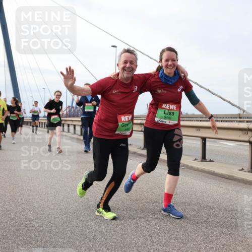 03.10.2025 - Köhlbrandbrückenlauf Lena Gebhardt http://msf.ph/oto/9204327 03.10.2025 15:56:17 Position 2 949, 9498 meine-sportfotos.de