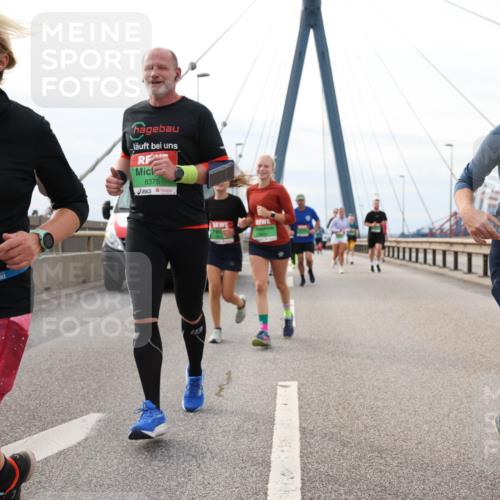 03.10.2025 - Köhlbrandbrückenlauf Lena Gebhardt http://msf.ph/oto/9204411 03.10.2025 15:56:41 Position 2 8166, 8375, 7855 meine-sportfotos.de