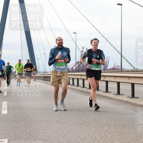 03.10.2025 - Köhlbrandbrückenlauf Lena Gebhardt http://msf.ph/oto/9204507 03.10.2025 15:57:08 Position 2 690, 9704 meine-sportfotos.de