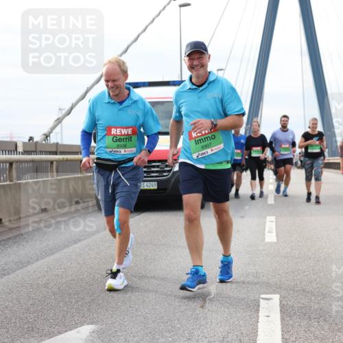 03.10.2025 - Köhlbrandbrückenlauf Lena Gebhardt http://msf.ph/oto/9204566 03.10.2025 15:57:26 Position 2 8906, 8907, 4249 meine-sportfotos.de