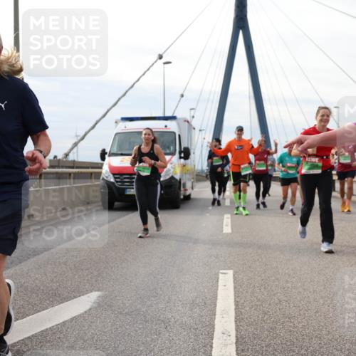 03.10.2025 - Köhlbrandbrückenlauf Lena Gebhardt http://msf.ph/oto/9204680 03.10.2025 15:58:03 Position 2 9541 meine-sportfotos.de