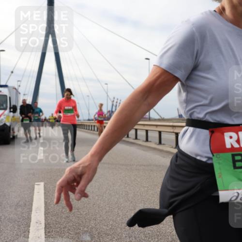 03.10.2025 - Köhlbrandbrückenlauf Lena Gebhardt http://msf.ph/oto/9204721 03.10.2025 15:58:10 Position 2 9443 meine-sportfotos.de