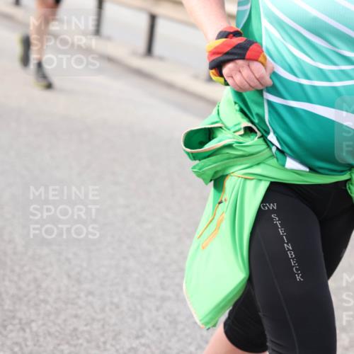 03.10.2025 - Köhlbrandbrückenlauf Lena Gebhardt http://msf.ph/oto/9204749 03.10.2025 15:58:21 Position 2  meine-sportfotos.de