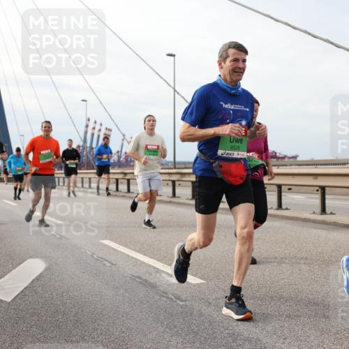 03.10.2025 - Köhlbrandbrückenlauf Lena Gebhardt http://msf.ph/oto/9204921 03.10.2025 15:59:06 Position 2 867, 8526 meine-sportfotos.de