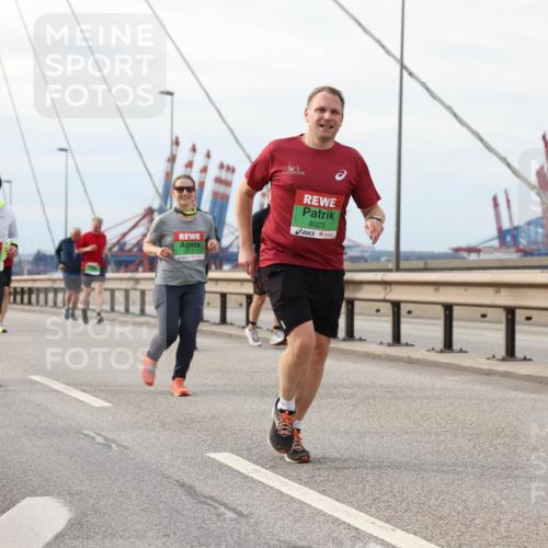 03.10.2025 - Köhlbrandbrückenlauf Lena Gebhardt http://msf.ph/oto/9205020 03.10.2025 15:59:35 Position 2 8023 meine-sportfotos.de